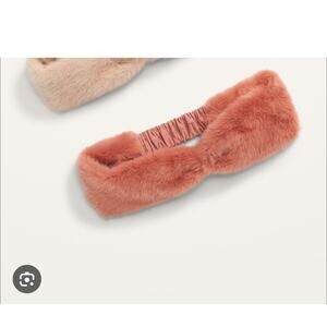 Old Navy Faux Fur Bow Stretch Headwrap‎ Cozy Headband Coral Girls OS EUC